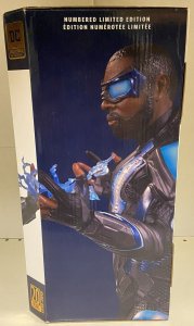 DC Collectibles DCTV Black Lightning Statue