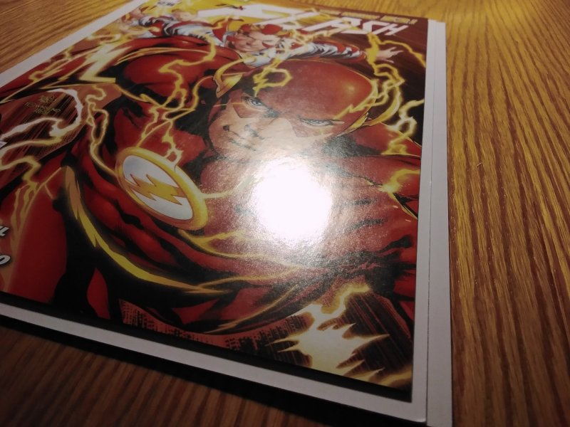 The Flash #1 Ivan Reis / Tim Townsend Cover (2011)