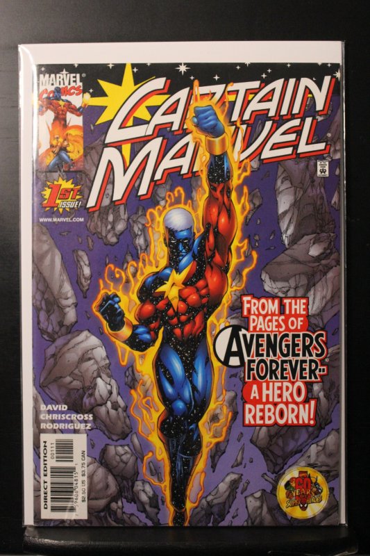 Captain Marvel #1 Newsstand Edition (2000)