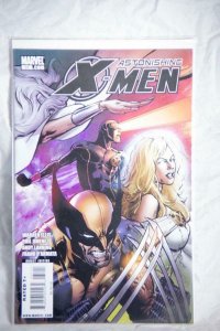 ASTONISHING X-MEN #31, VF/NM, Wolverine, Warren Ellis, 2004 2009, more in store