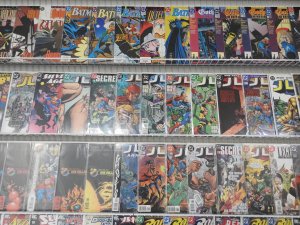 Huge Lot 140+ Comics W/ JLA, Batman, Robin, Avengers+ Avg VF- Condition!