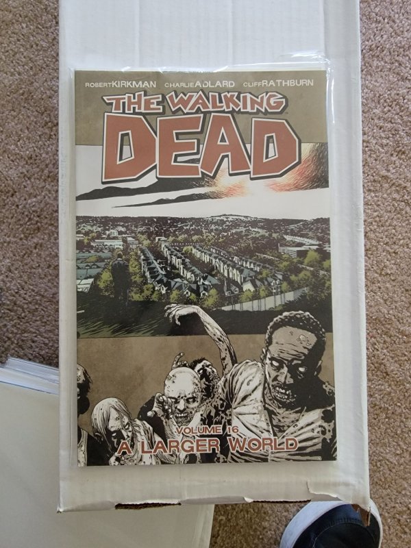 The Walking Dead A Larger World, Vol. 16 (2012) First Printing