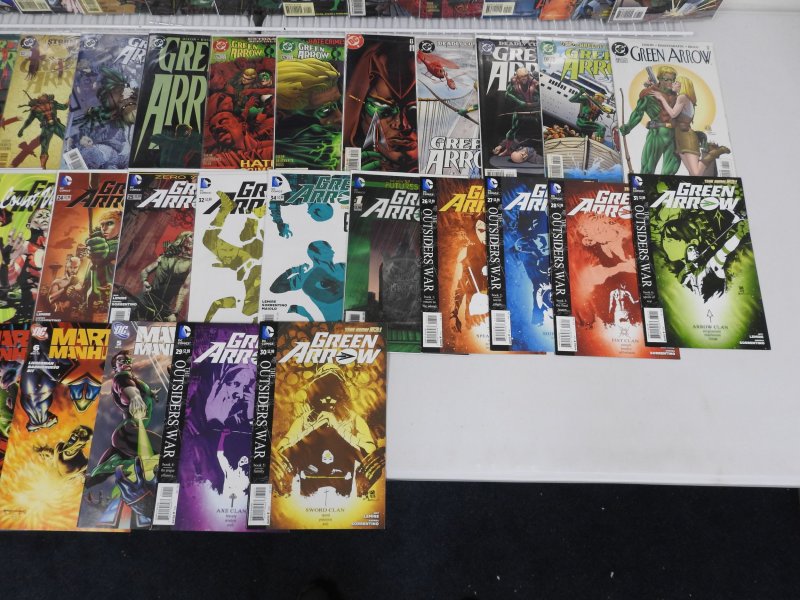 Huge Lot 150+ Comics W/ Green Arrow, Legends, Superboy, +More! Avg VF- Cond!