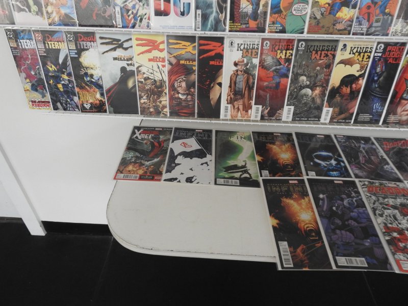 Huge Lot 140+ Comics W/ Star Wars, Deathstroke, DCeased, +More! Avg VF Cond!