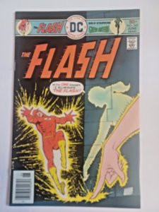 The Flash #242 newsstand - Green Lantern - 1976 - VF/NM