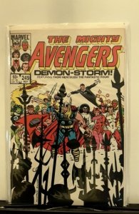 Lot of 2 The Avengers #206,249 (1984)