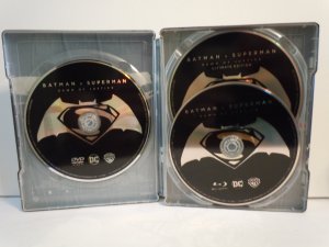 Batman v Superman: Dawn of Justice (Blu-ray) STEELBOOK