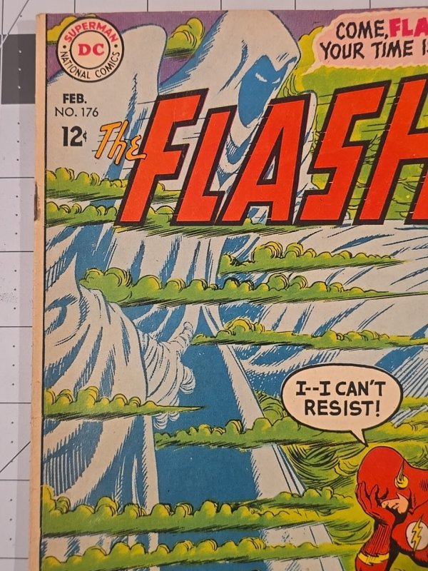 The Flash #176 Death Stalks The Flash!—DC Comics—Feb-1968—Silver Age —Comic Book