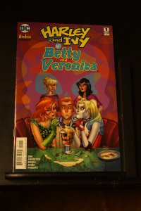 Harley & Ivy Meet Betty & Veronica #1 (2017) Poison Ivy