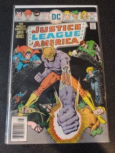 ​JUSTICE LEAGUE OF AMERICA #130 FINE/VF