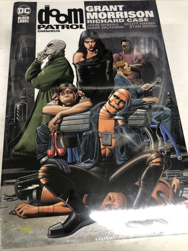 Doom Patrol Omnibus (2023) DC Comics HC Grant Morrison
