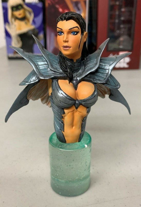 Michael Turner's Fathom Aspen in The Black's Armor Mini Bust