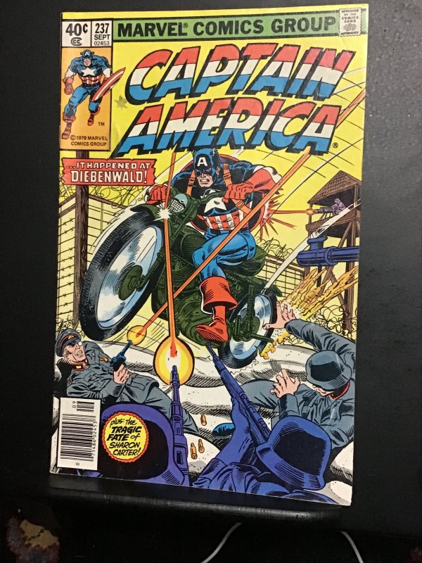 Captain America #237 (1979) high-grade bike cover! VF/NM Mark jeweler variant!