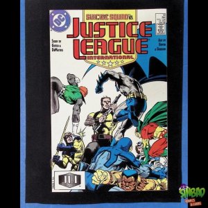 Justice League / International / America 13A