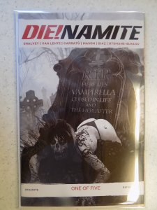 DIE!NAMITE # 1 SUYDAM 1:21 LIVING DEAD VAMPIRELLA VARIANT
