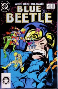 BLUE BEETLE Comic # 23 — Ted Kord Mad Men Classic Villains — 1988 DC Universe