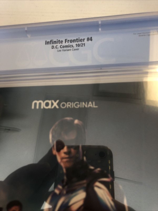 Infinite Frontier  (2021) #4 (CGC 9.8) Lee Variant Cover Census 1!!