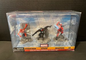 Monogram Marvel Spider-Man, Venom & Deadpool Collectible Diorama 3 Pack Set 