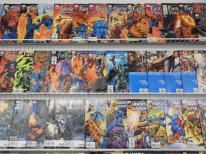 Huge Lot 200+ Comics W/ World War Hulk, Secret War, FF+ Avg VF+ Condition!!