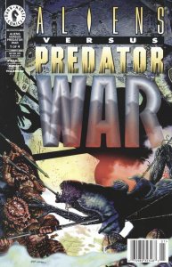 Aliens vs. Predator: War #1 (Newsstand) FN ; Dark Horse | Richard Corben
