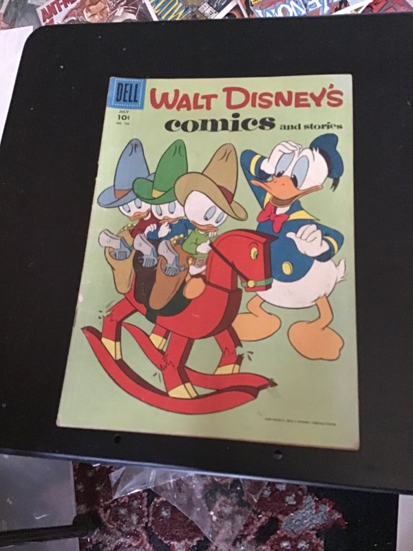 Walt Disney's Comics & Stories #190 (1956) Barks Art! Mid l-grade! FN- Wow!