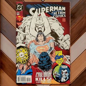 ACTION COMICS #695 (DC 1993) HIGH GRADE! Superman CAULDRON & Lobo! Foil Embossed