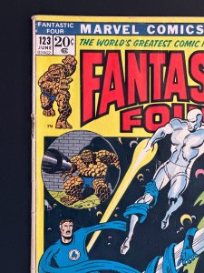 Fantastic Four #123 (1972) G/FN KEY Silver Surfer vs FF