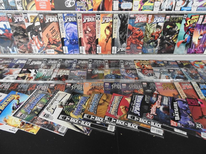 Huge Lot 200+ Comics W/ Spider-Man, Avengers, Morbius, +More! Avg VF- Condition!