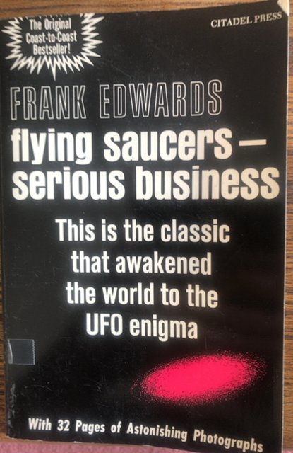 Flying saucers-serious business, Edwards, 319p,