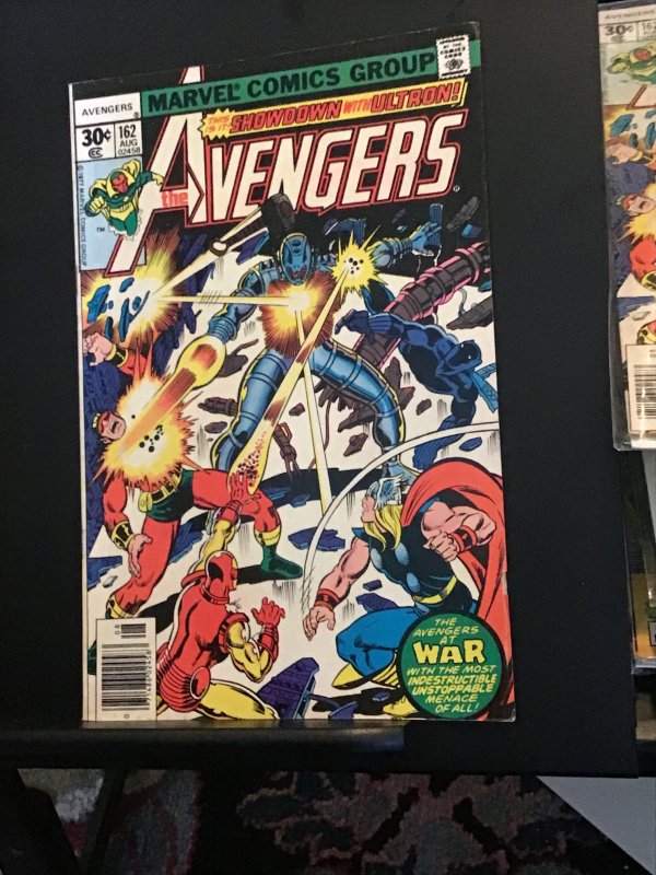 The Avengers #162 (1977) Great Ultron cover Tee! VF/NM Wow!