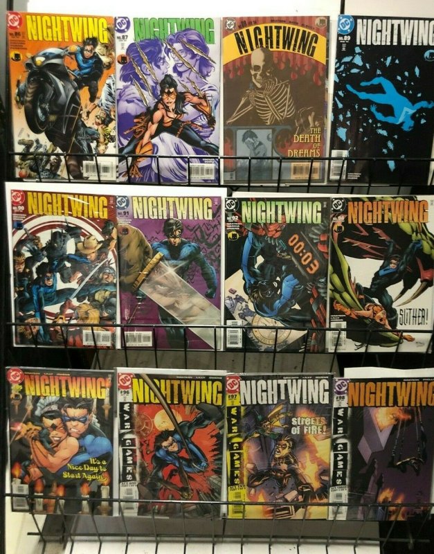 NIGHTWING (2000-2009)45-150 plus stray one shots 115 diff Dick Grayson steps out 