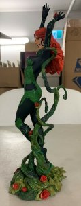 DC Comics Cover Girls Poison Ivy Statue