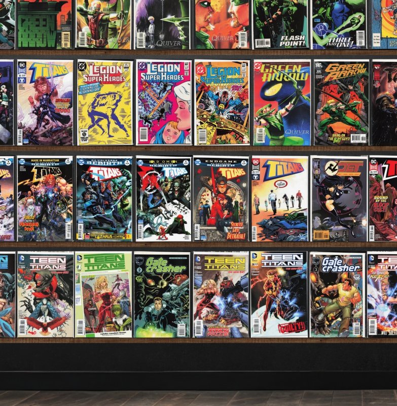 Huge Lot 150+ Comics with Teen Titans, Titans, Green Lantern & More!