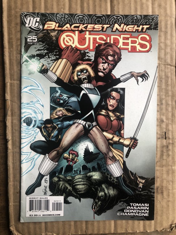 The Outsiders #25 (2010)