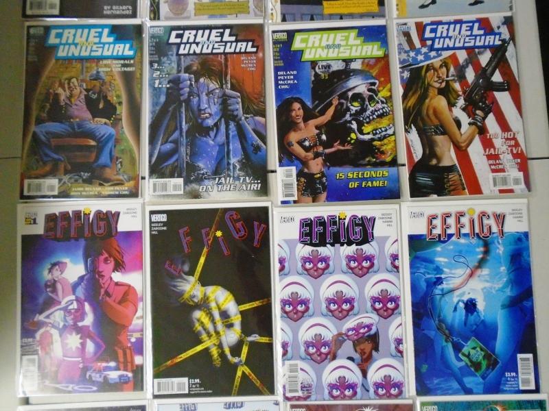 DC/Vertigo Mystery Lot 38 Different, Average 8./VF