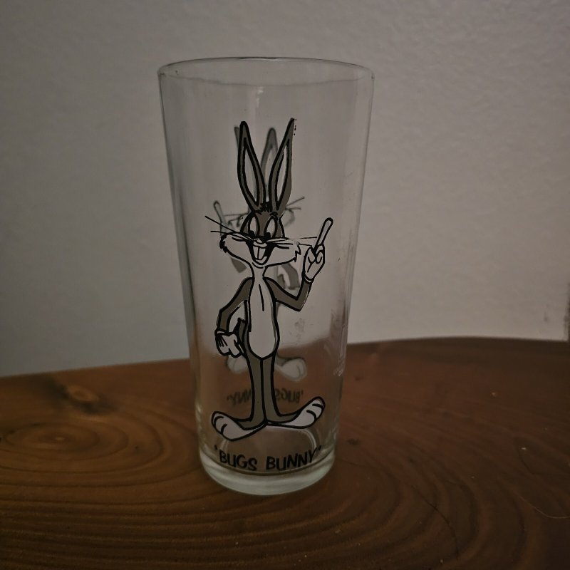 Looney Tunes 273 Plus! 1973 Bugs Bunny Pepsi Collector's Glass