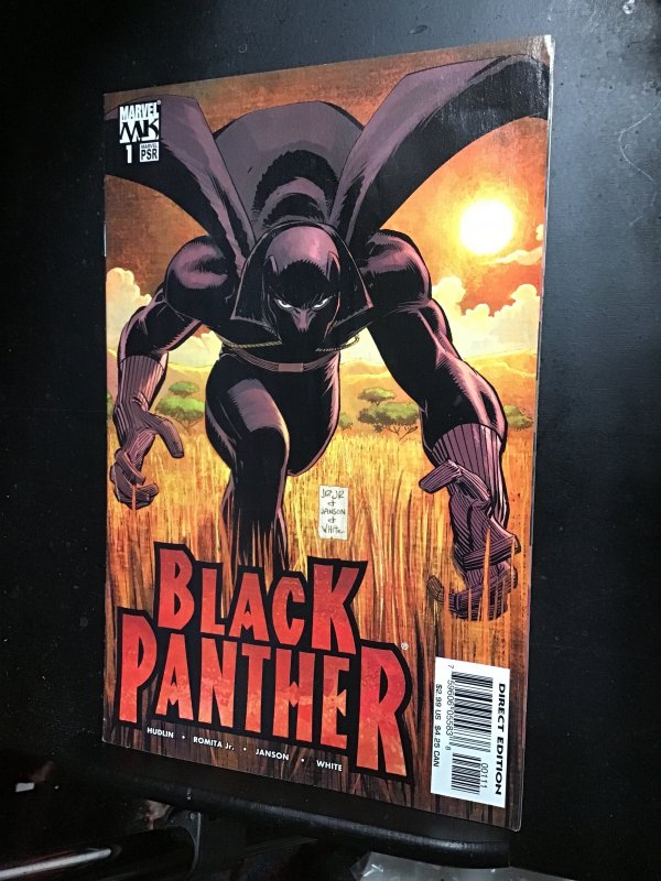 Black Panther #1  (2005) High-Grade key! 1st issue! NM- Wow! New movie out soon!