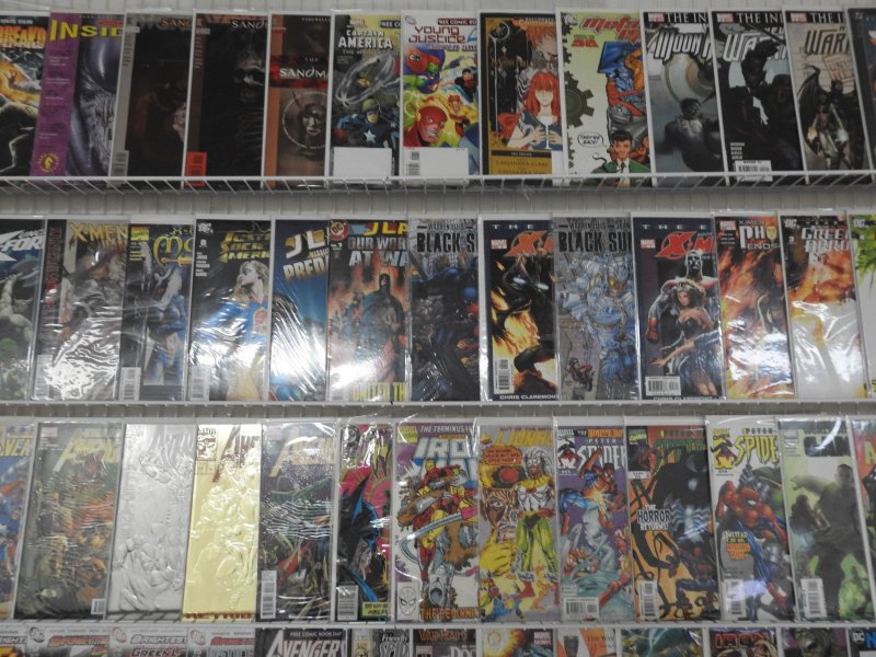 Huge Lot of 140+ Comics W/ Spiderman, Avengers, Sandman Avg. VF Condition!