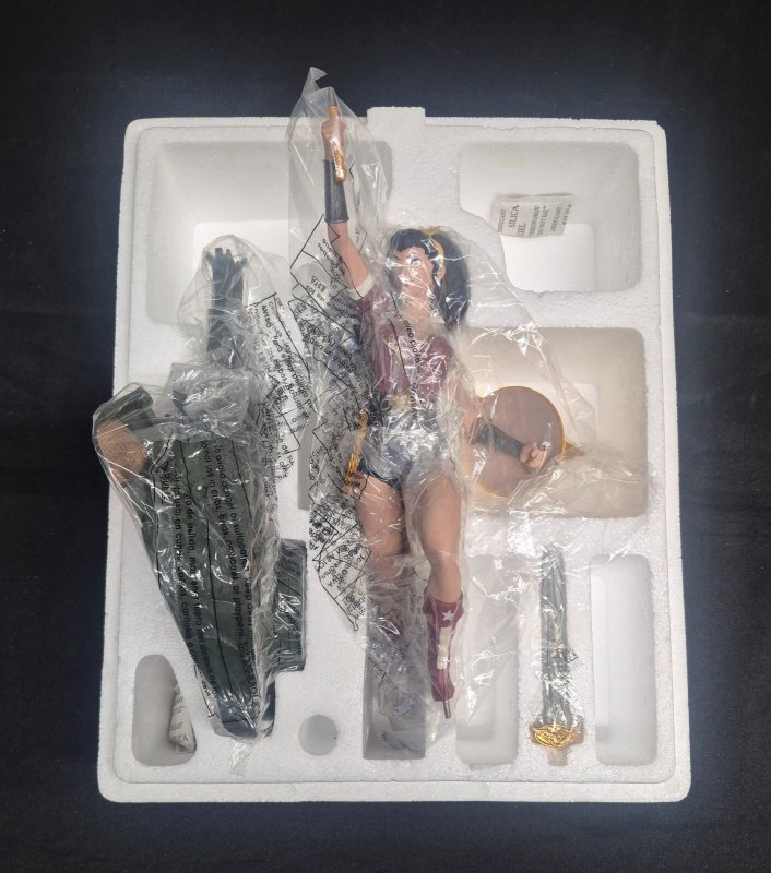 DC Collectibles DC Bombshells Wonder Woman Statue 440/5000