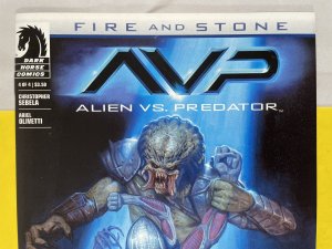 Alien Vs Predator Fire and Stone #4 AVP 2015 Dark Horse Comics