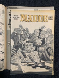 1976 MAD SUPER SPECIAL Magazine #19 FN+ 6.5 with Madde Comic Insert