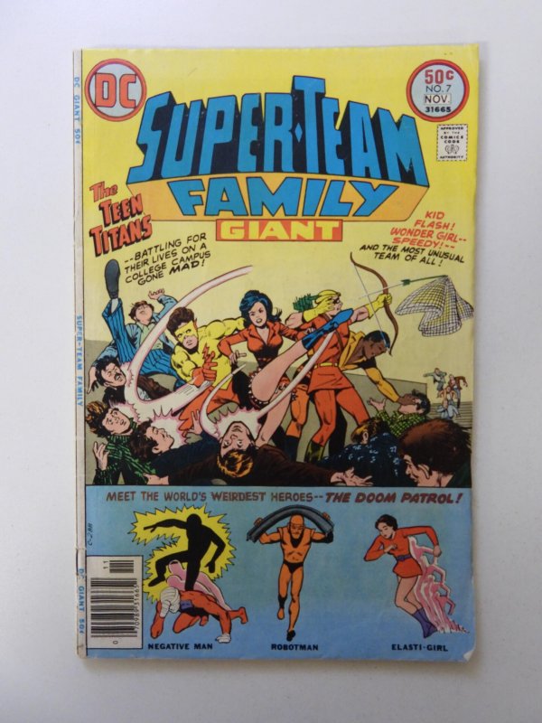 Super-Team Family #7 (1976) VG+ condition