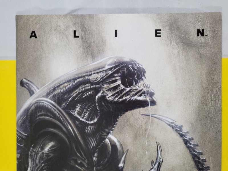 Alien Annual #1 Gabriele Dell'Otto 1:25 Variant 2022 Marvel Comics