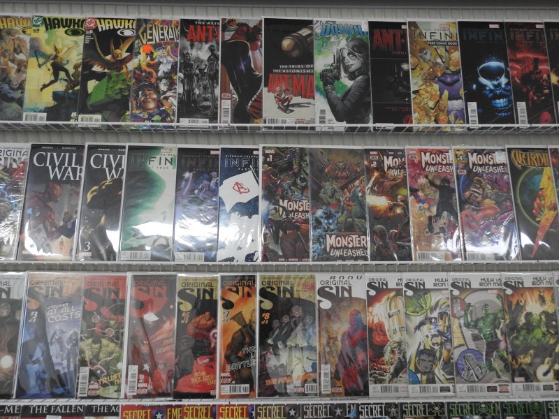 Huge Lot of 150+ Comics W/ Deadpool, Civil War, Infinity, +More! Avg. VF!