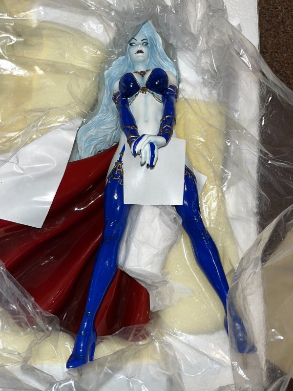 CS Moore Studio Brian Pulido, Royal Lady Death, Ruby Edition Statue