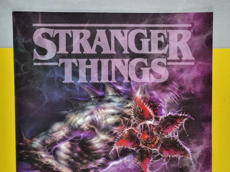 Stranger Things #1 Lucio Parrillo Variant Dark Horse Comics