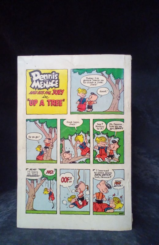 Dennis the Menace Giant #17