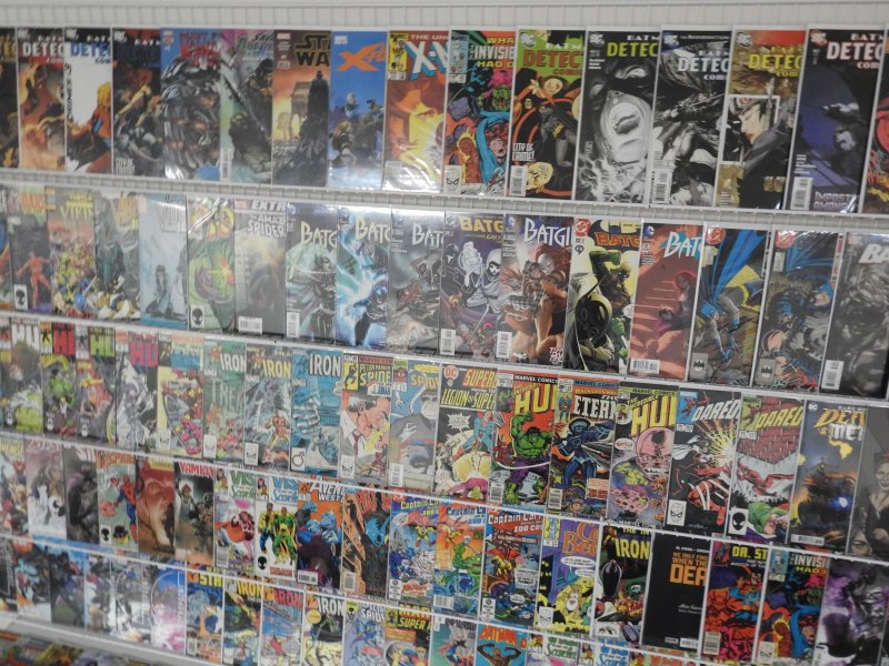 Huge Lot 140+ Comics W/ Batman, Ghost Rider,  Hulk, Wolvie+ Avg VF- Condition!!