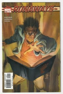 Runaways #9 February 2004 Marvel Vaughan Alphona Yeung