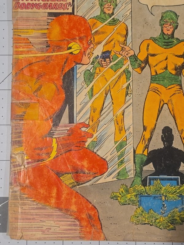 The Flash #136 ?-1st app Dexter Miles-Former Shakespearian Actor DC Comics 1963